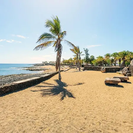 Lanzahost Casa Marta 公寓 *